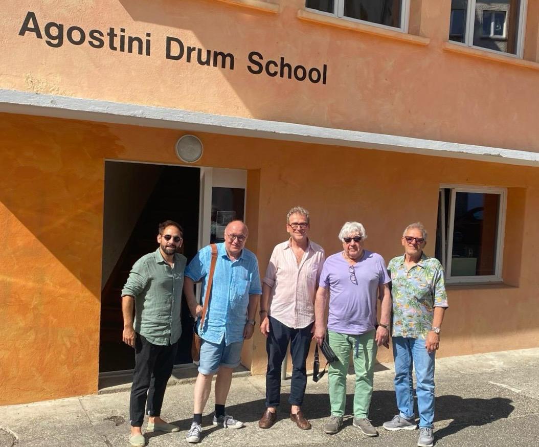 Die Jury mit Prof. Juskowiak aus Paris bei der Agostini Drum School
